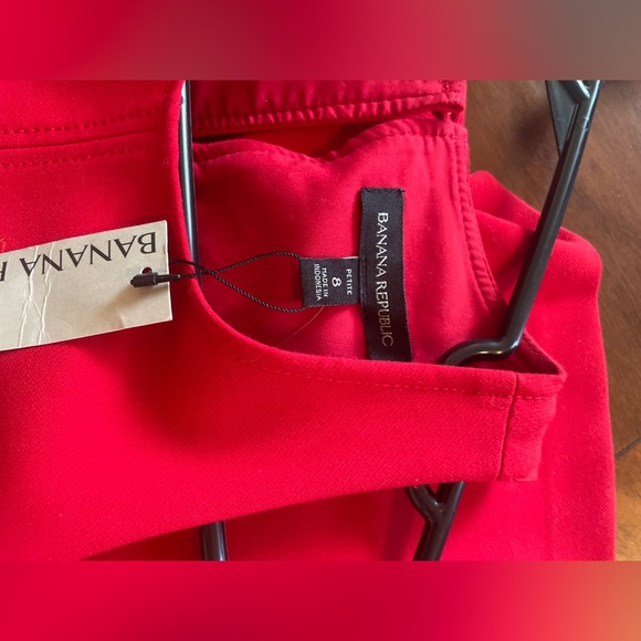 Banana Republic Red Sleeveless Dress - Picture 2 of 4